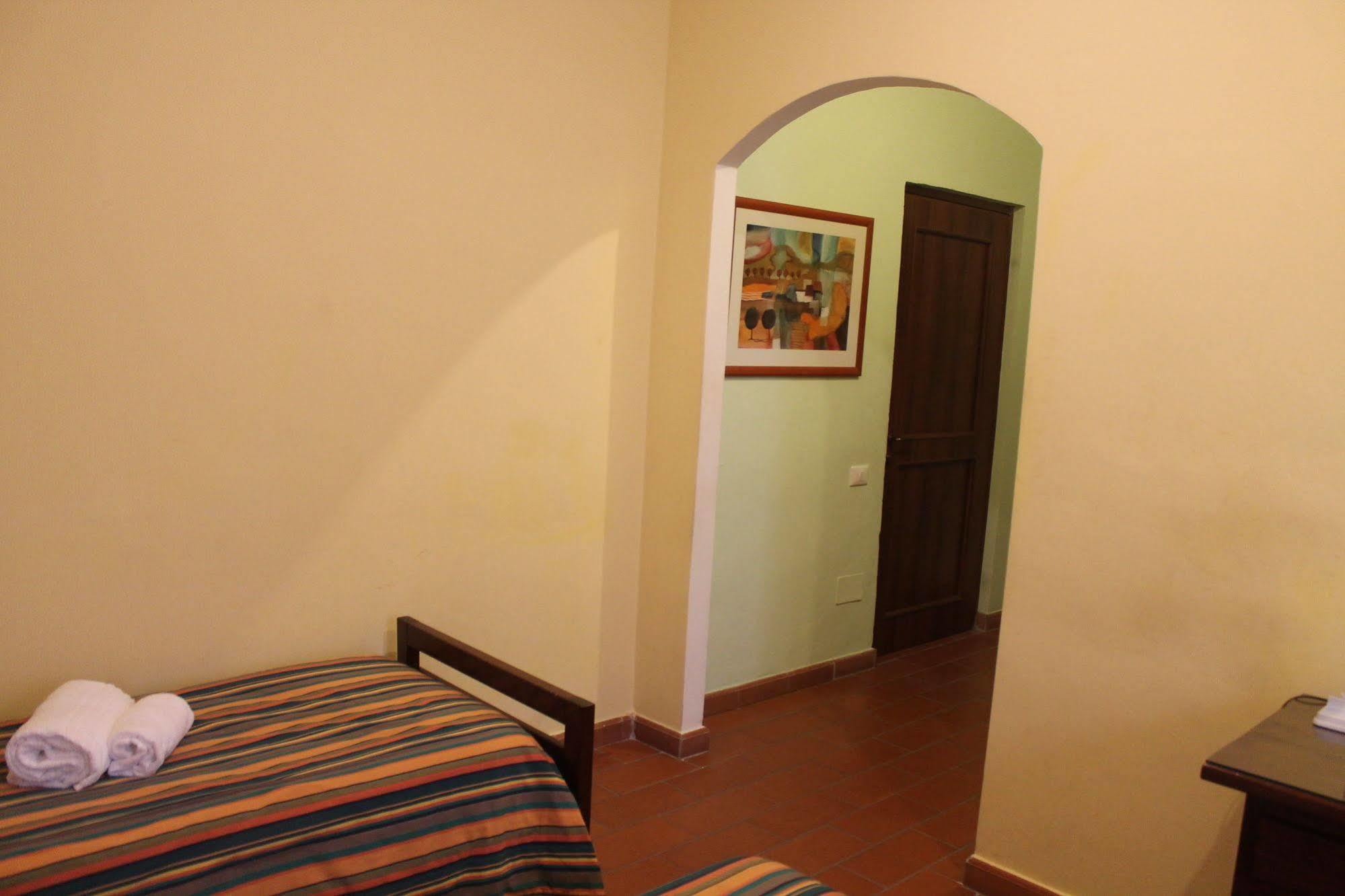 Hotel La Meridiana Acqui Terme ภายนอก รูปภาพ